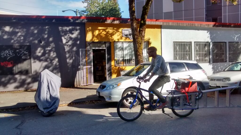 VTL outside with bike